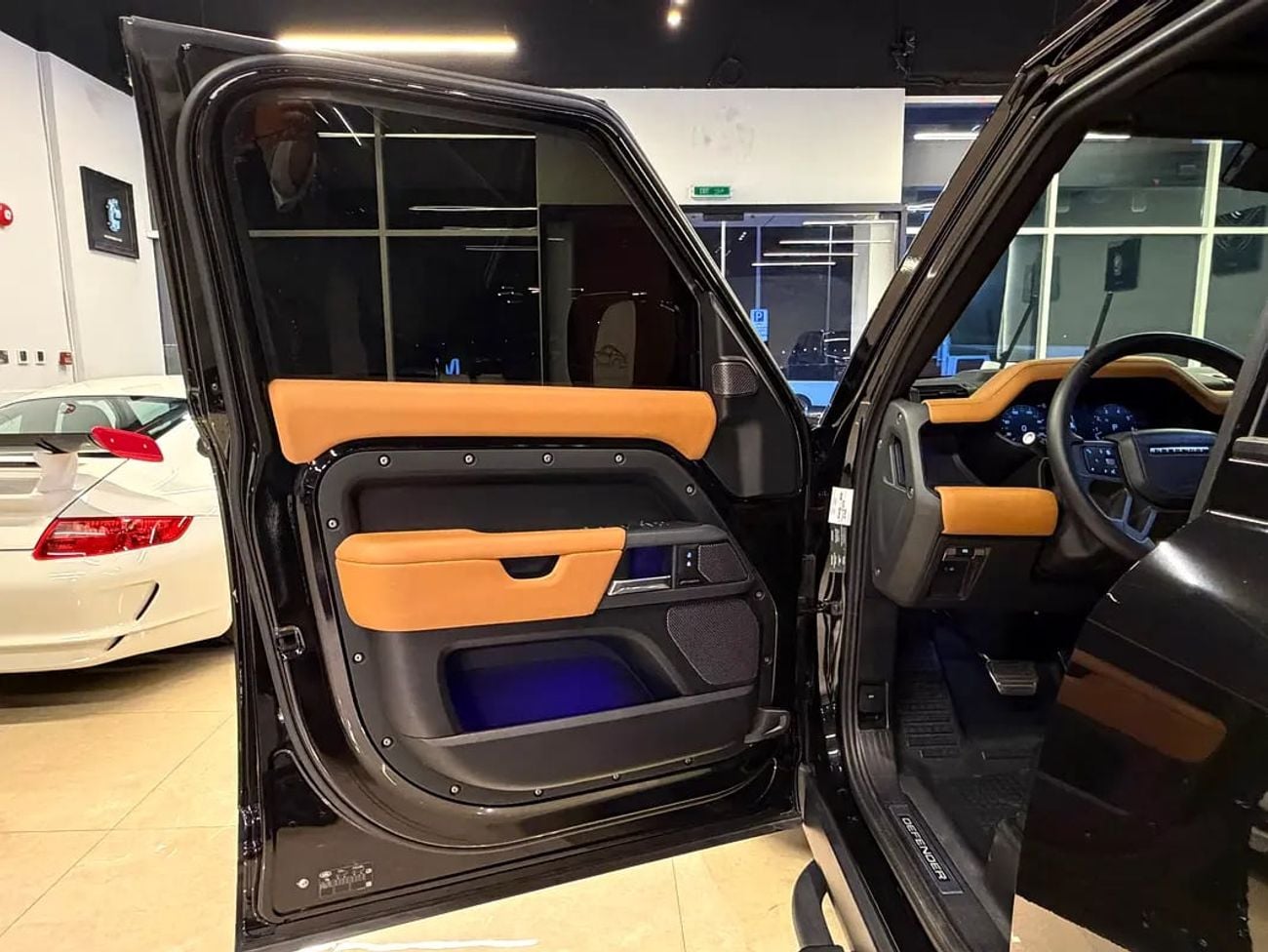 Land Rover Defender 110 X P400 | GCC | 45,000 KM | Warranty & Service Contract