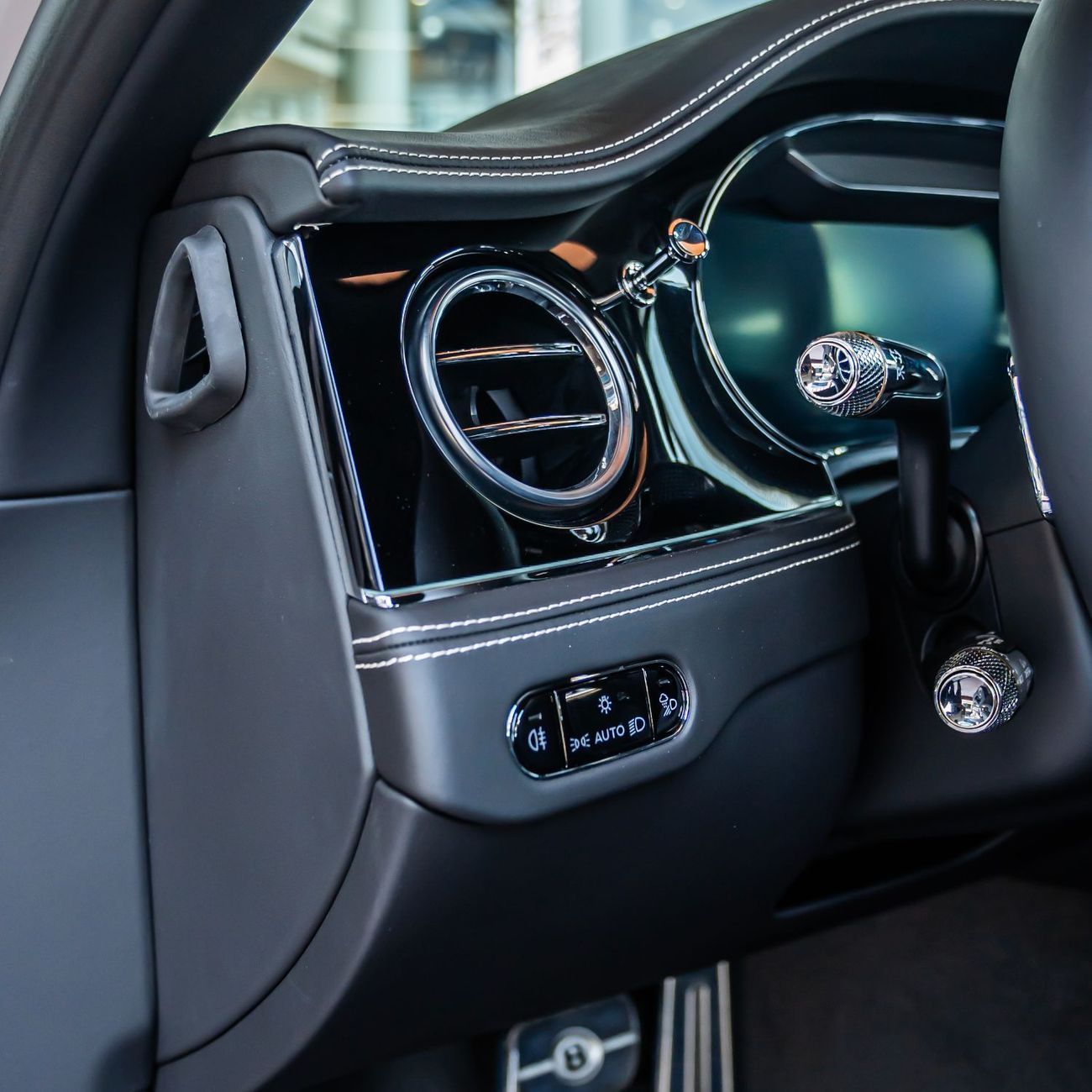 Bentley Flying Spur STANDARD HYBRID