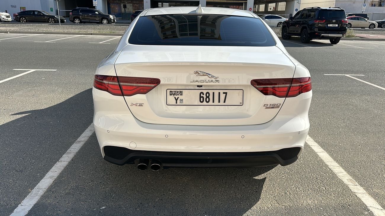 Jaguar XE