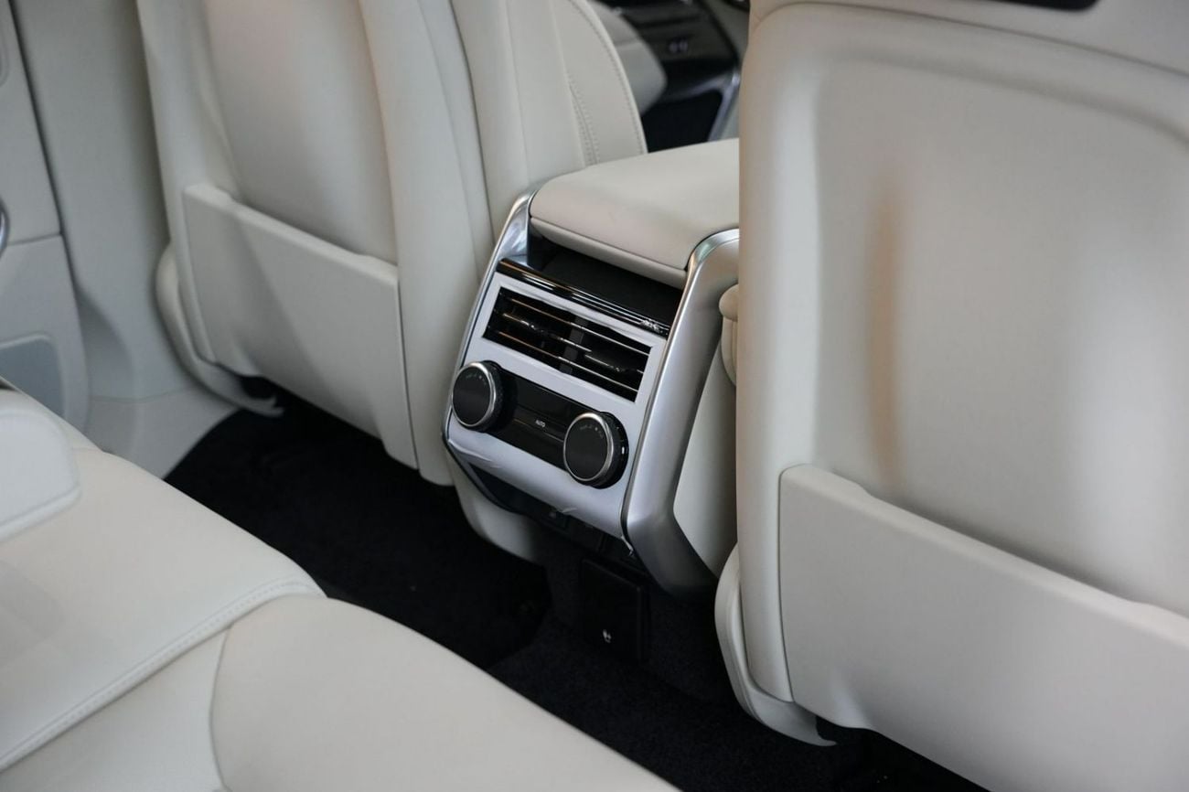 لاند روفر رينج روفر AUTOBIOGRAPHY P530 Land Rover Range Rover HSE 2026 - GCC Specs - Pristine Condition