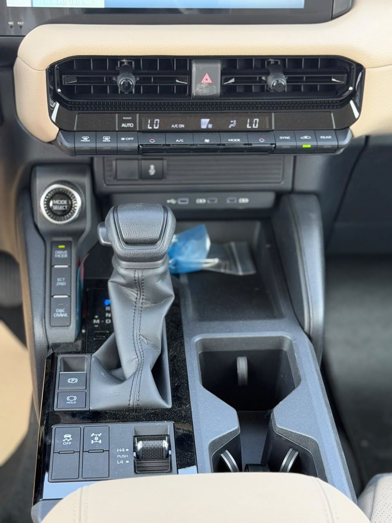 Toyota Prado 2.8L DIESEL HIGH OPTION