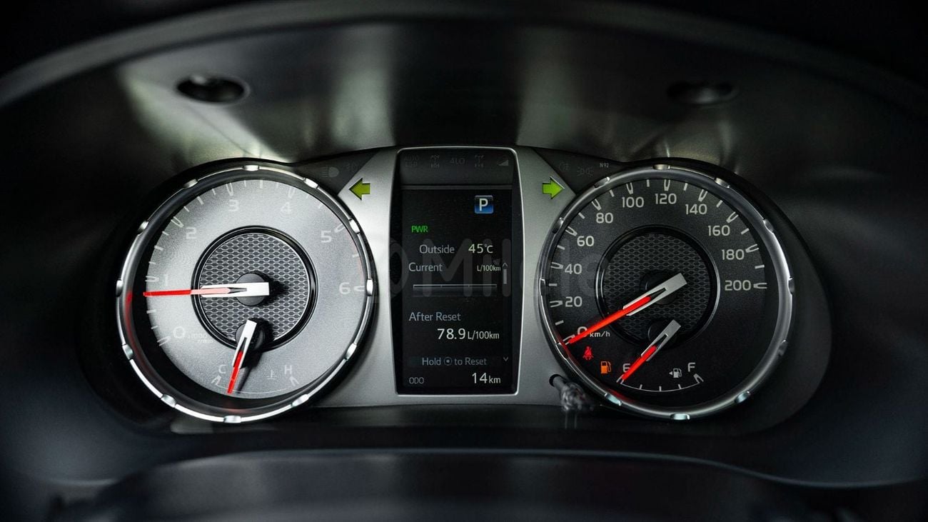 Toyota Hilux GR SPORT