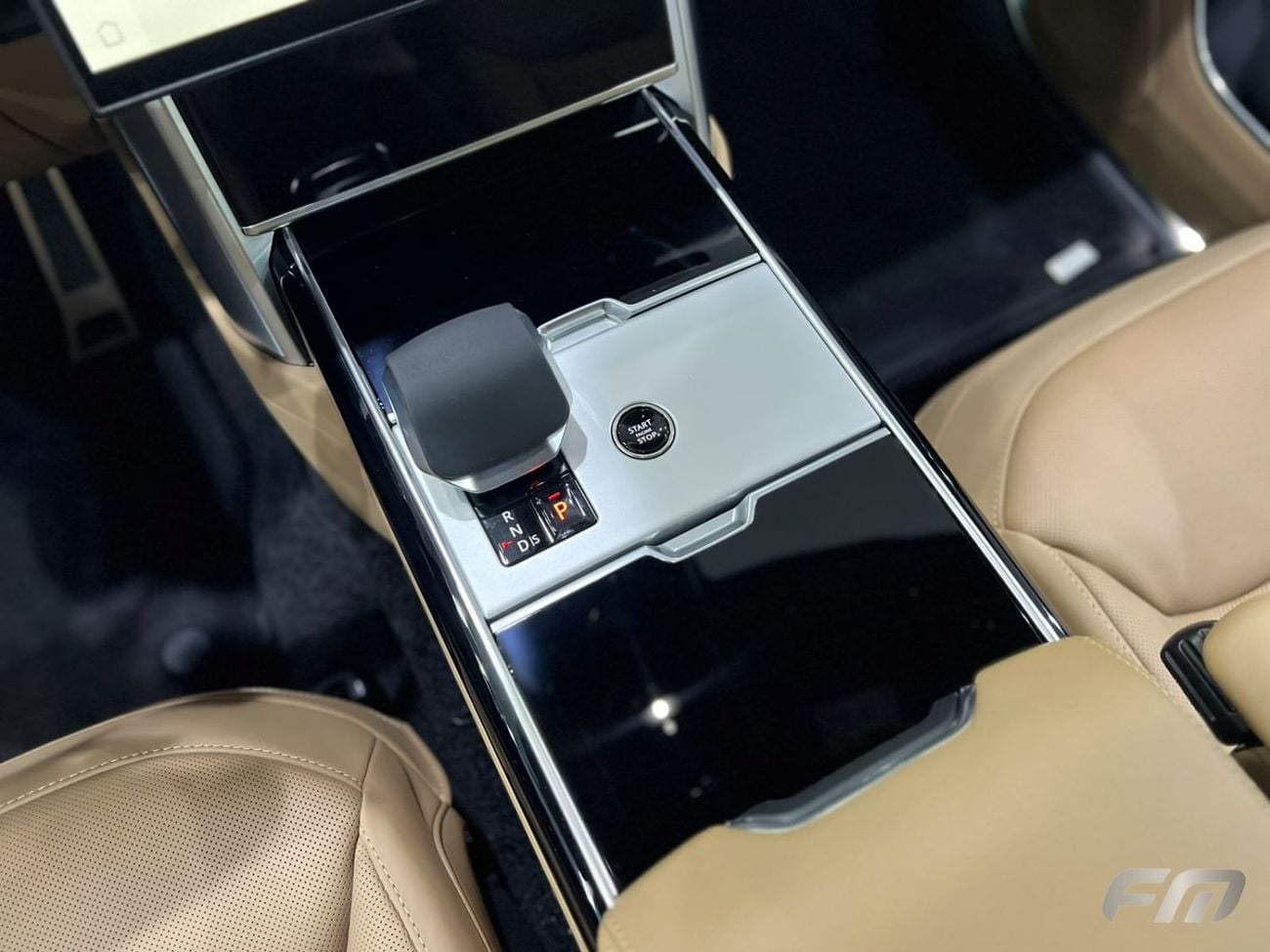 Land Rover Range Rover HSE P530