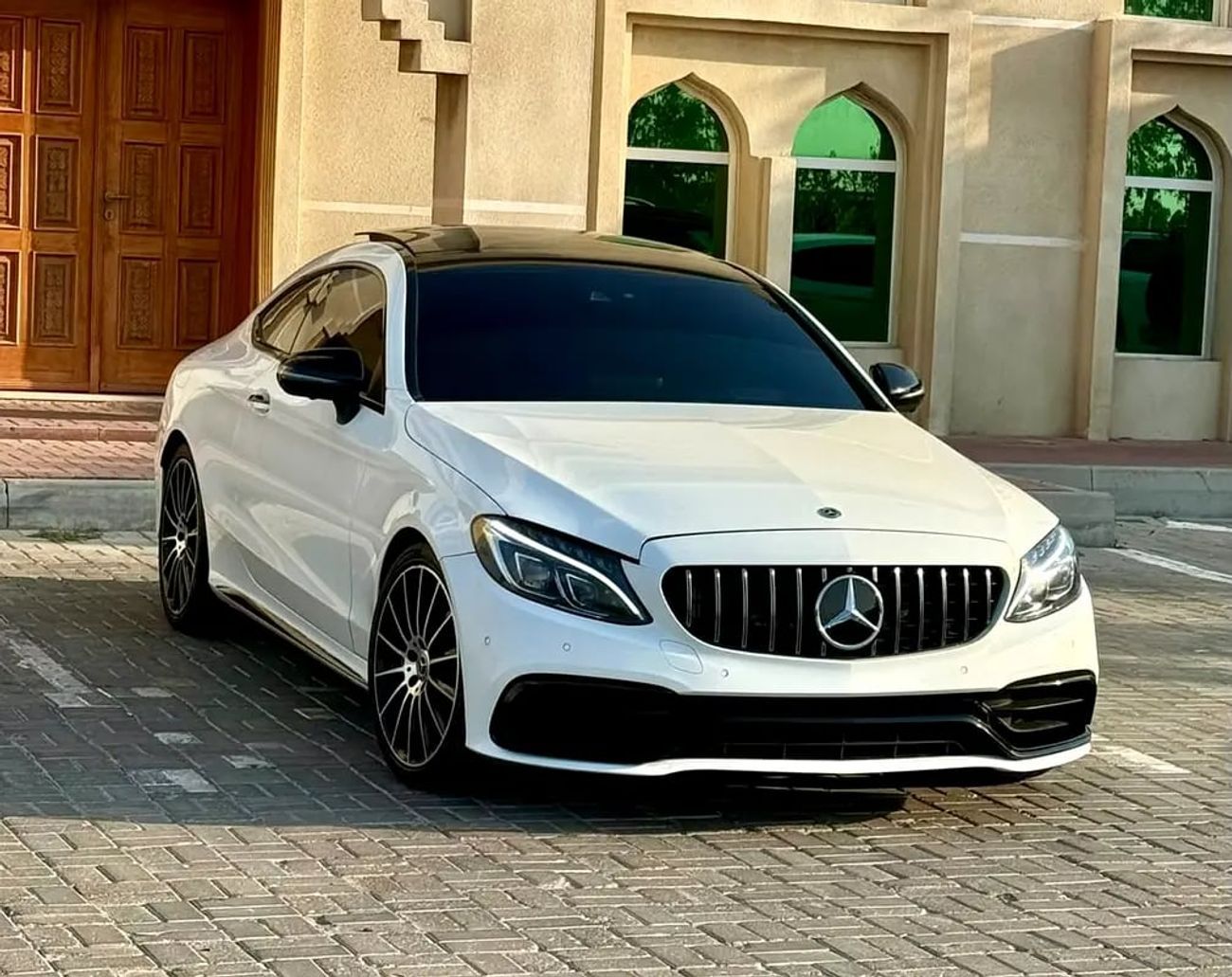 Mercedes Benz C300 مرسيدس C300 كوبيه خليجيStunning C300 Coupe | GCC Specs | Low Mileage | Pristine
