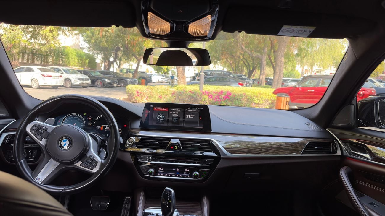 بي أم دبليو 530i M SPORT