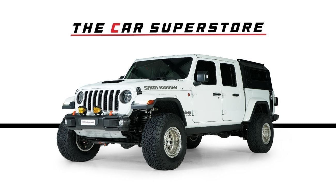 جيب جلادياتور SAND RUNNER Gladiator Sand Runner-GCC-Full Upgrades-KMC Rims-Rear Canopy-Differential Lock