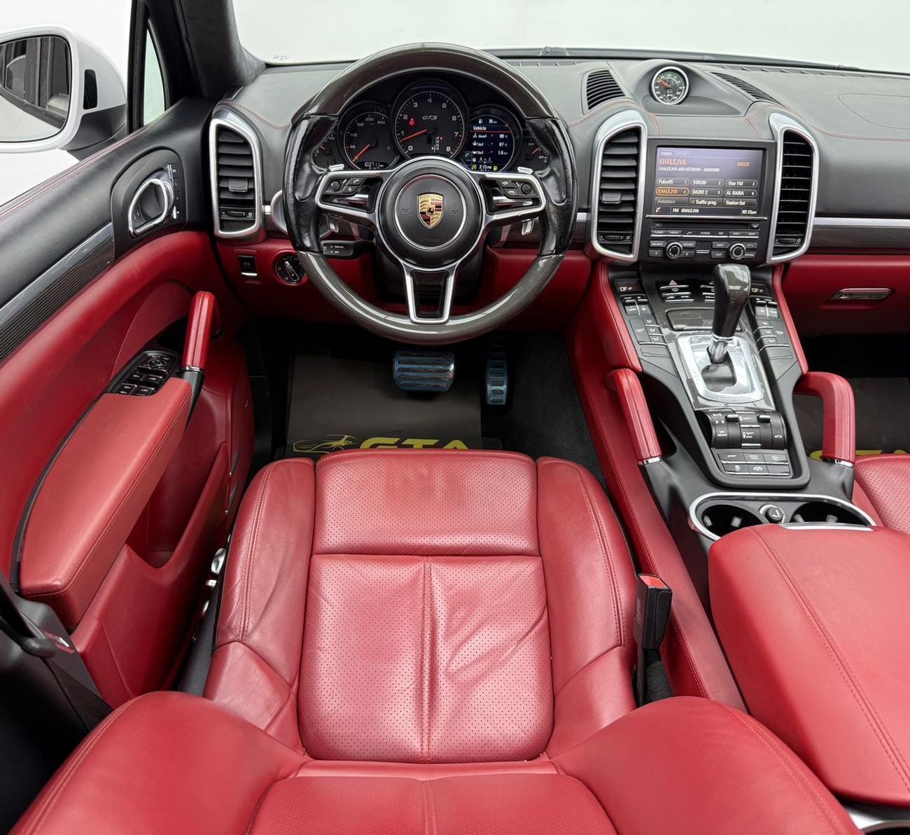 Porsche Cayenne GTS 3.6L 2016 Porsche Cayenne, Carbon Fiber Interior, Fully Loaded, Excellent Condition, GCC