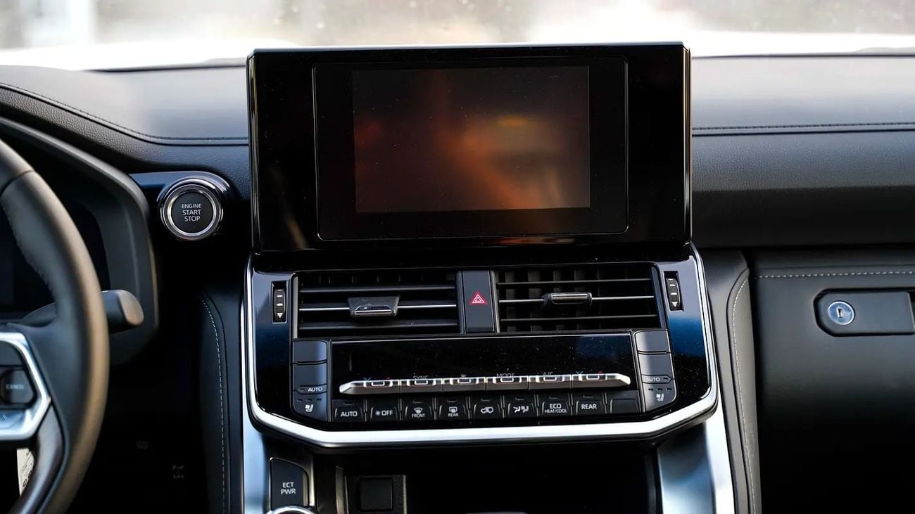 Toyota Land Cruiser GXR 4.0L WITH RADAR GCC Specs