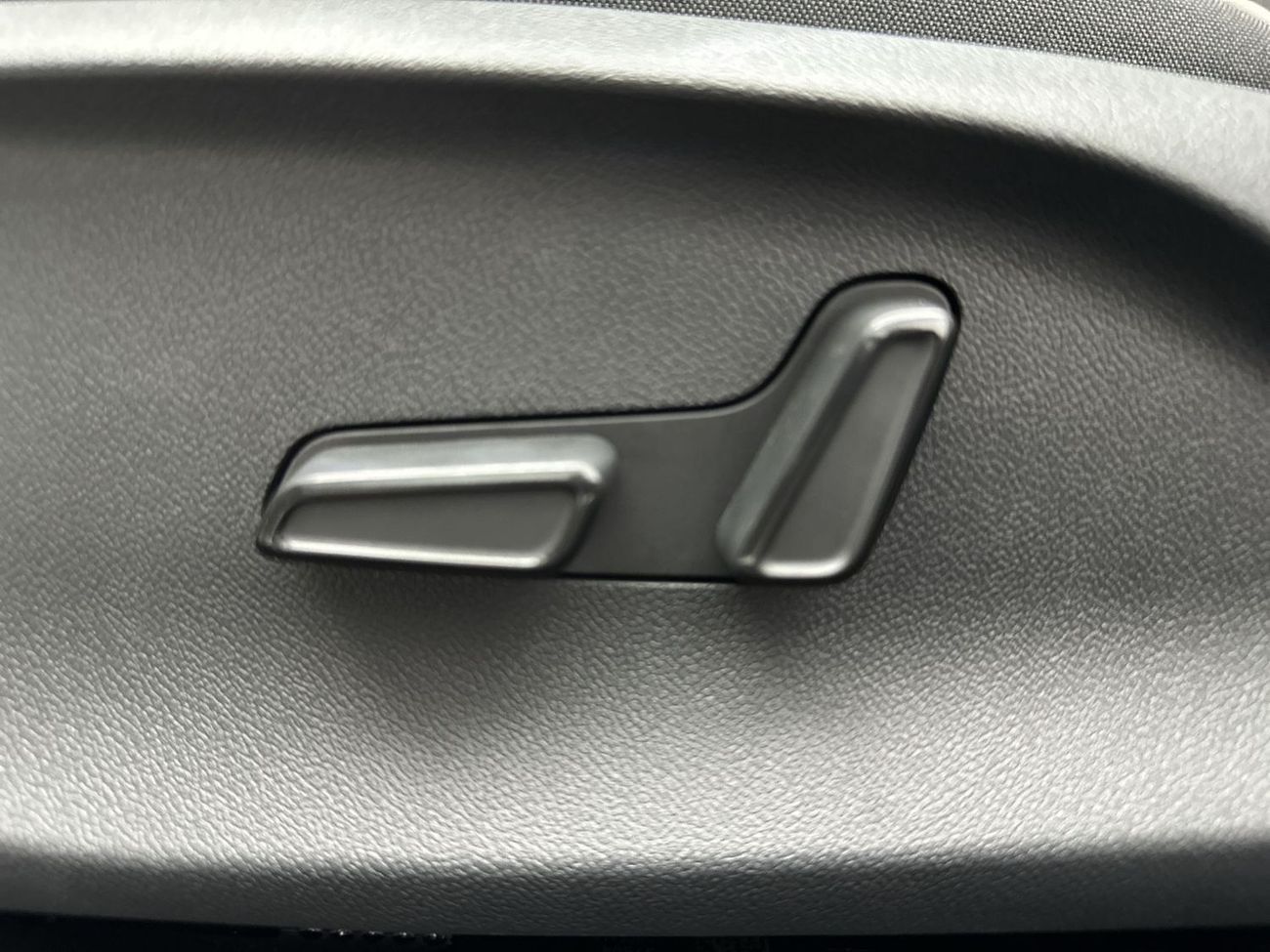 Volkswagen Jetta HIGHLINE Jetta Comfortline 1.5L | Ex-Demo | Adaptive Cruise Control | Lane & Side Assist | Digital C