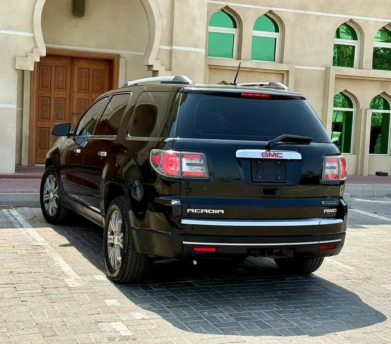 GMC Acadia GCC Specs - Reliable & Spacious Family SUV