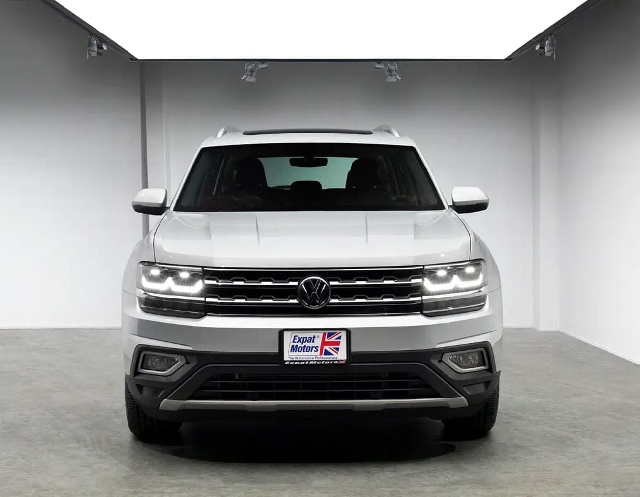 Volkswagen Teramont SE 0% Down Payment Available • Full Service History • GCC