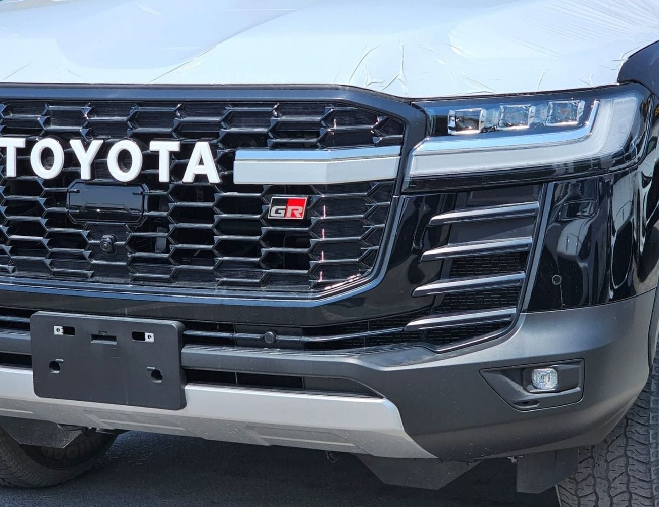 Toyota Land Cruiser GR SPORT HYBRID || 3.5L V6 4WD A/T | FULL OPTION (CODE # LC3HGR)