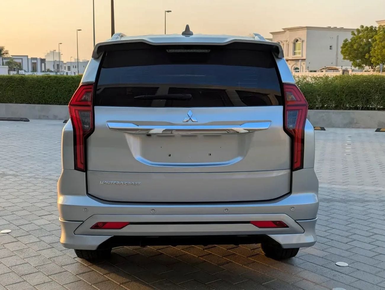 ميتسوبيشي مونتيرو سبورت GLS HIGHLINE