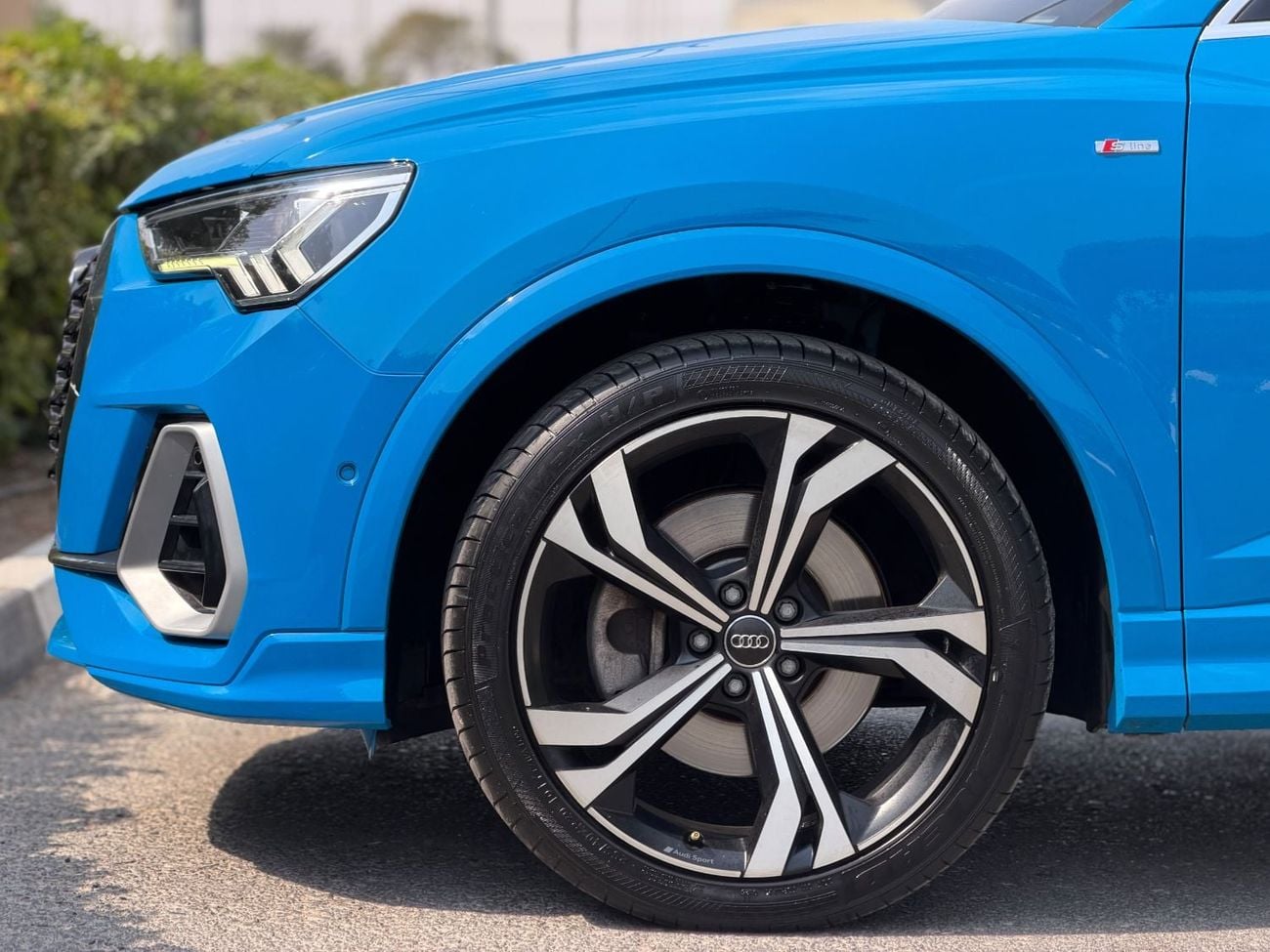 Audi Q3 40 TFSI S-LINE Audi Q3 2020 Gcc Sline perfect color