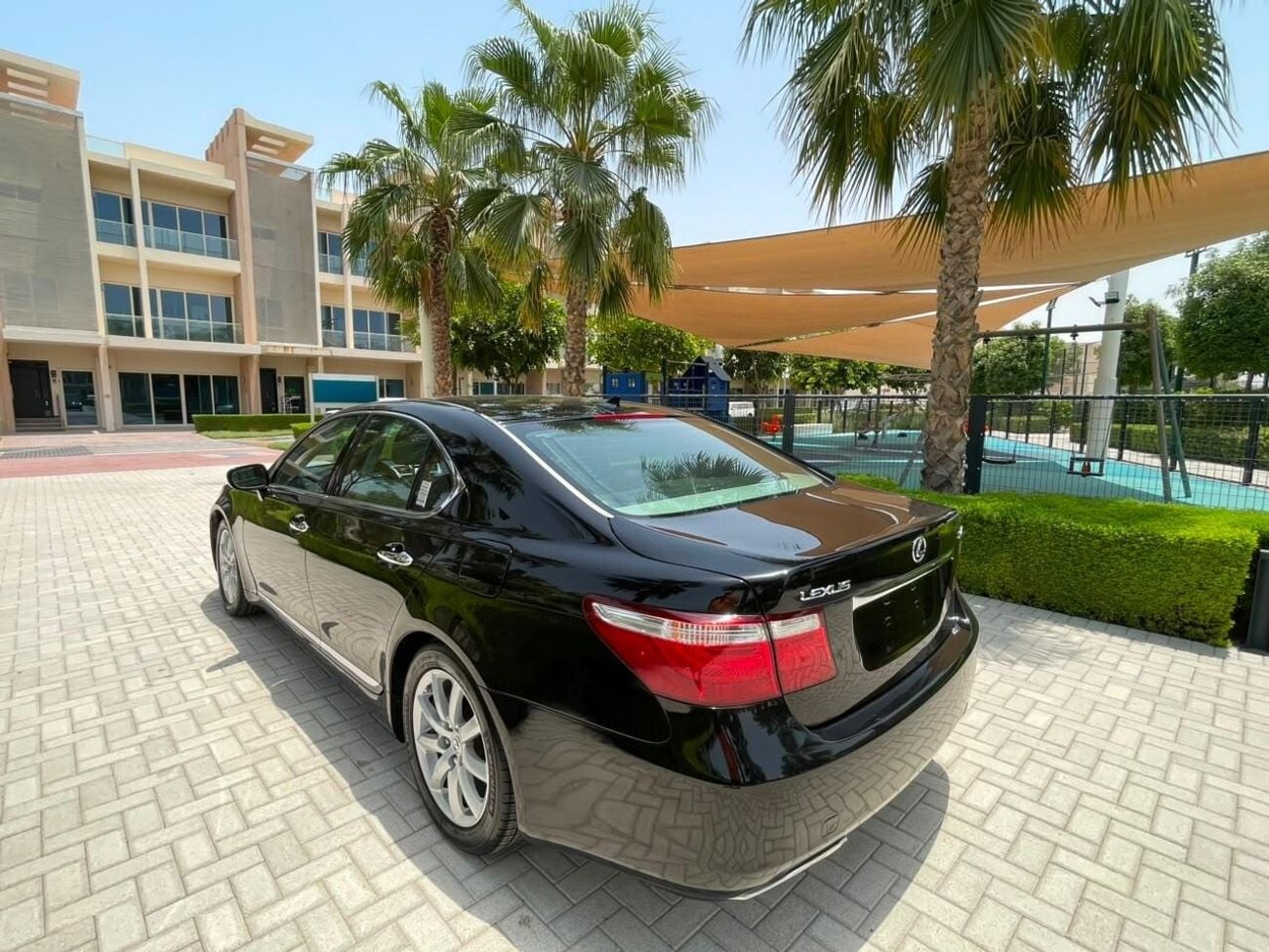 Lexus LS460 PLATINUM LWB 4ST