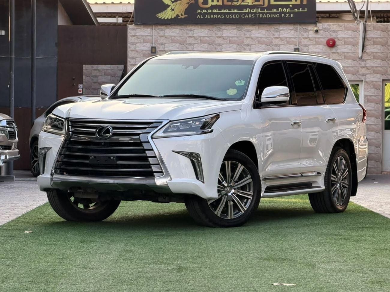 Lexus LX570 PLATINUM