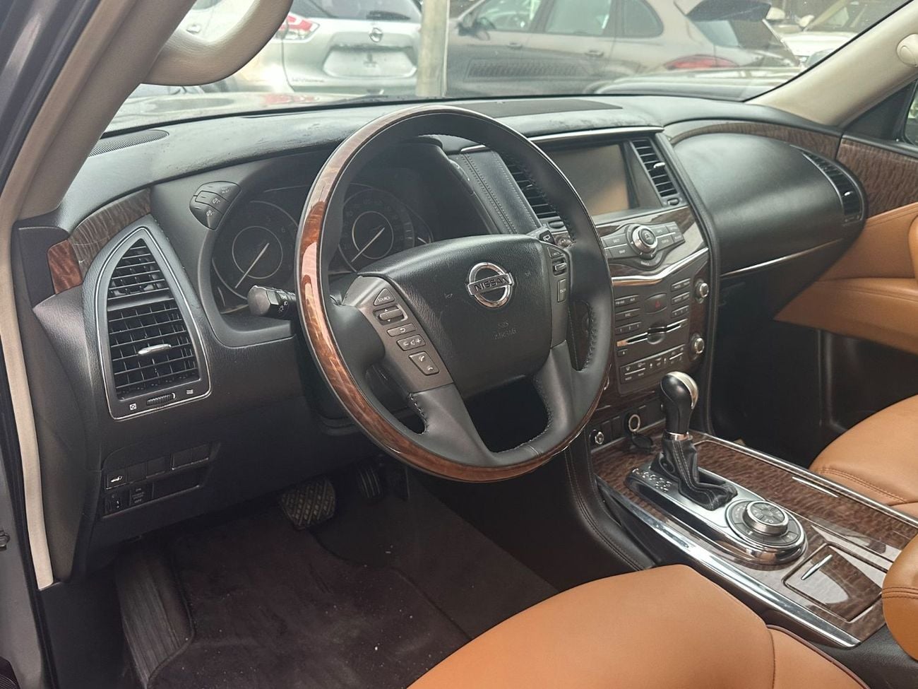 Nissan Patrol SE PLATINUM CITY