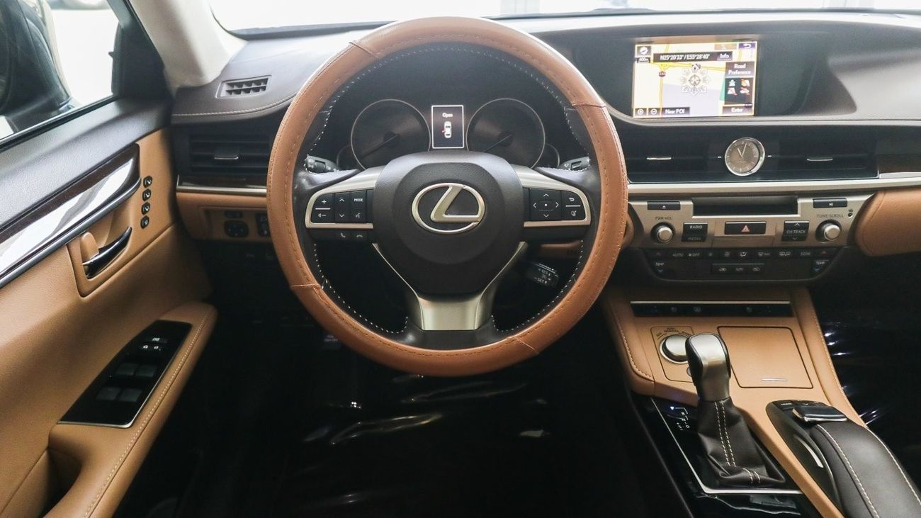 لكزس ES 250
