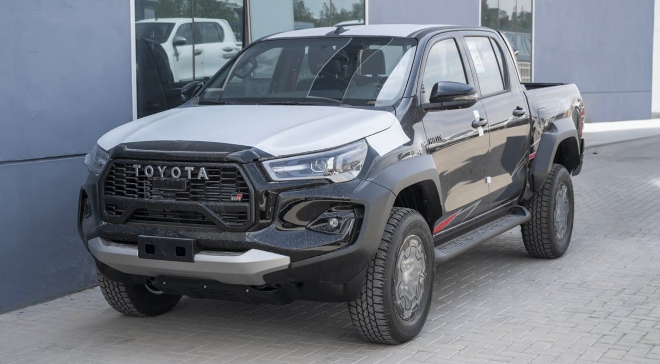 Toyota Hilux GR SPORT 2.8 Diesel 26/26 Black on Black