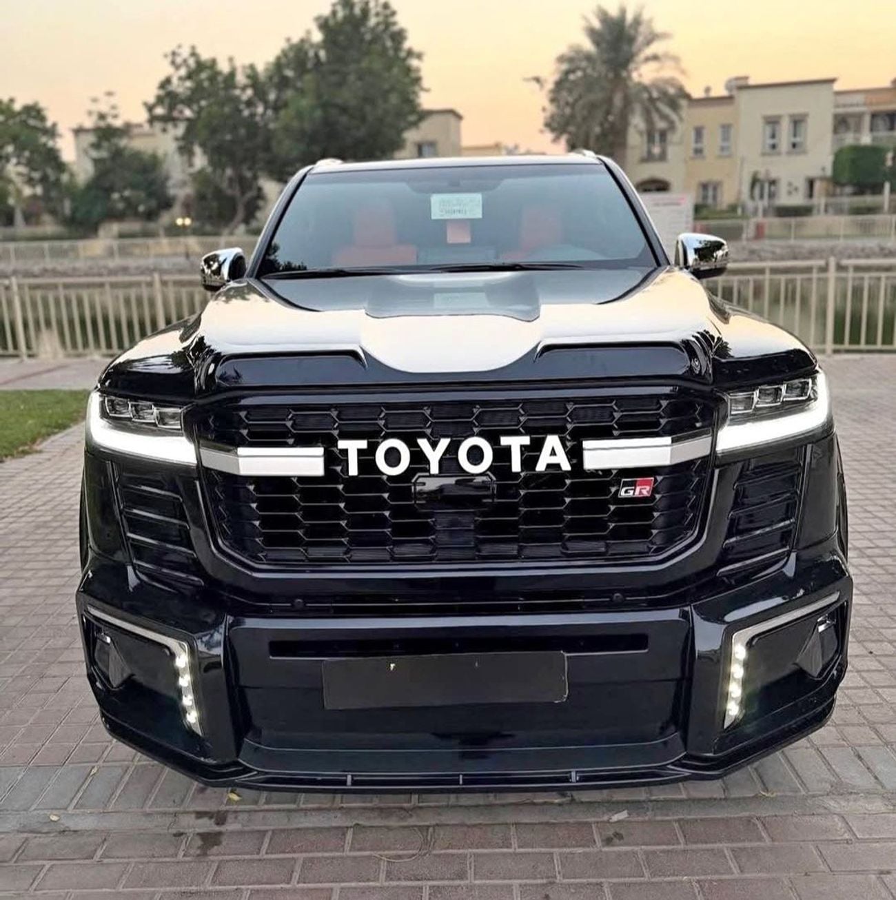 Toyota Land Cruiser VXR