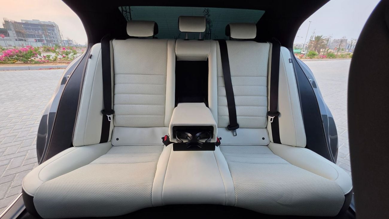 لكزس IS 350 F SPORT نسخة خاصة