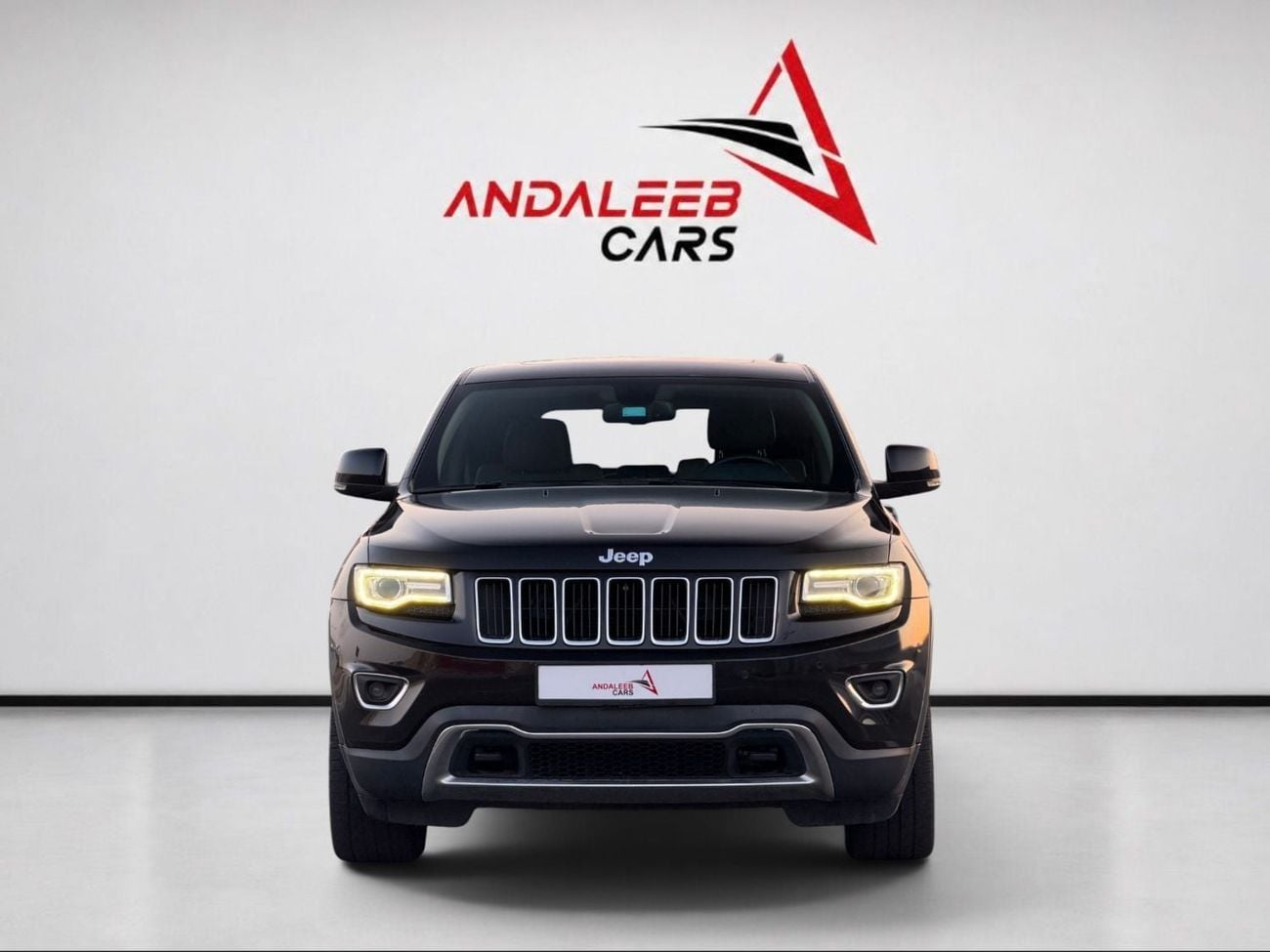 جيب جراند شيروكي LIMITED جيب جراند شيروكي ليمتد | 5.7 لتر V8 هيمي | 360 حصان | دفع رباعي | 2015 دول مجلس التعاون الخليجي
