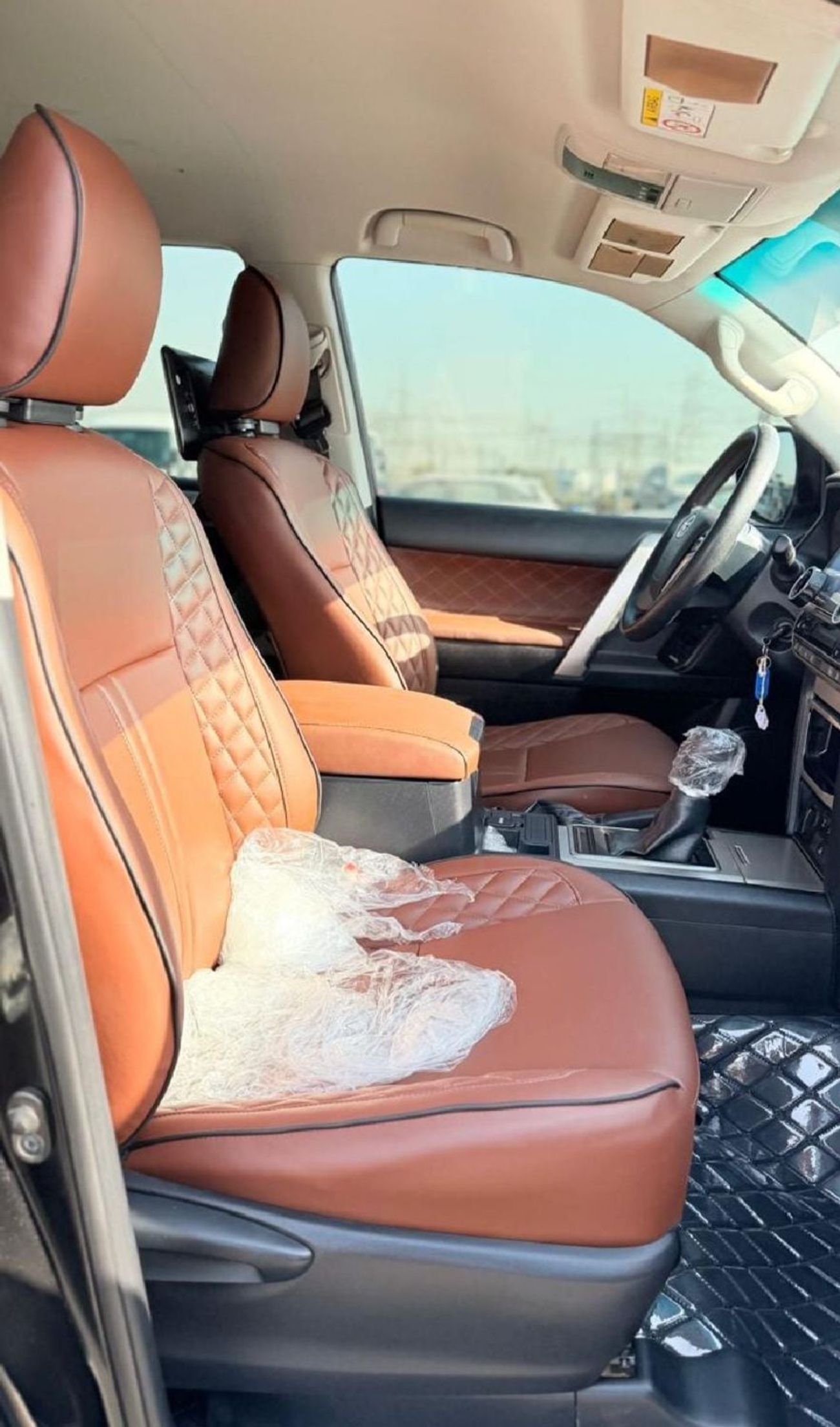 Toyota Prado VXR 2019Model 2.8 diesel Engine Colour Black Transmission Automatic Interior Brown leathers seats 7seats