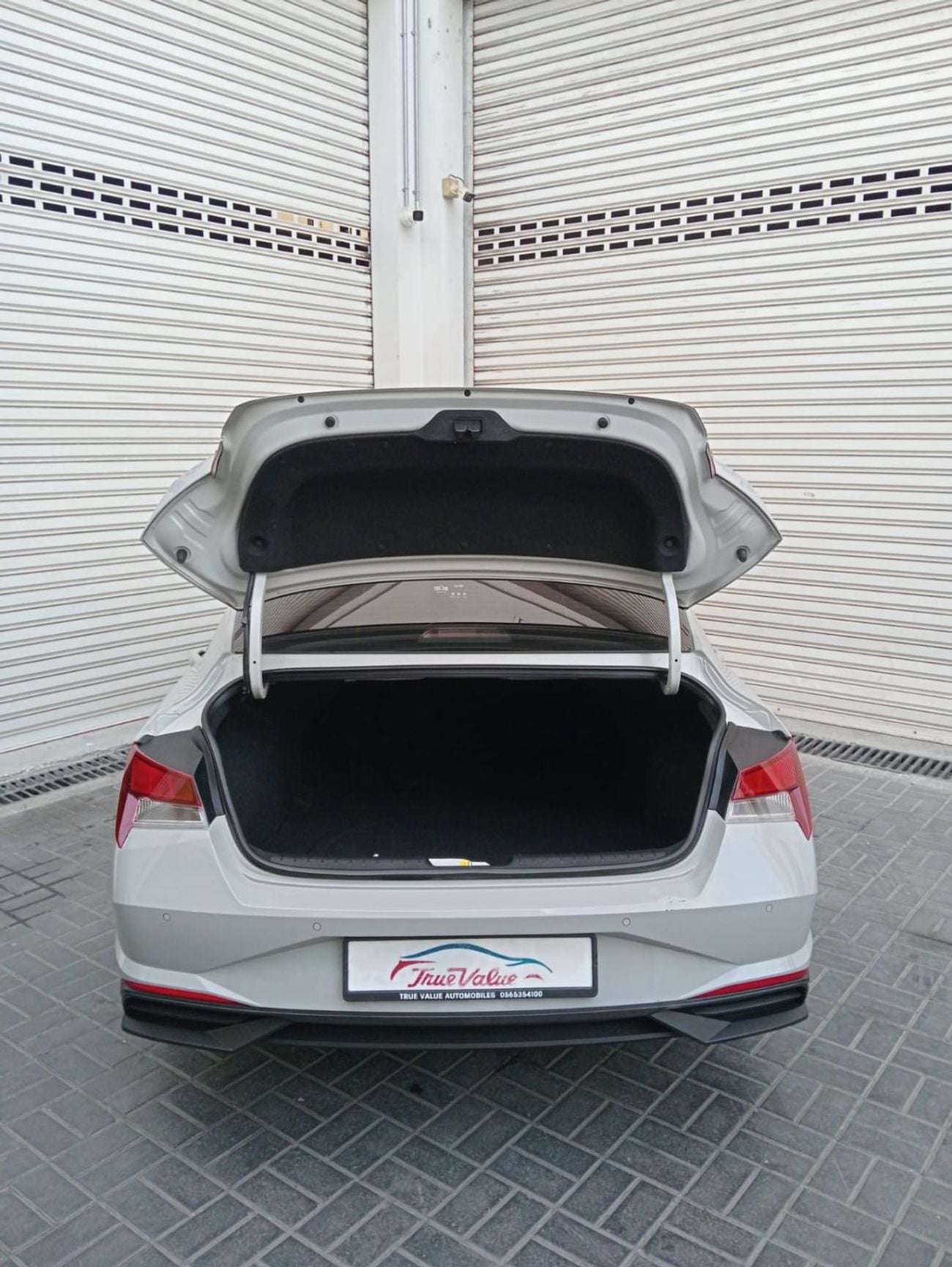Hyundai Elantra SMART Hyundai Elantra 2023 Smart GCC SPECS SINGLE OWNER NO HIDDEN FEES 0%DP CAN BE DONE 12 MONTHS