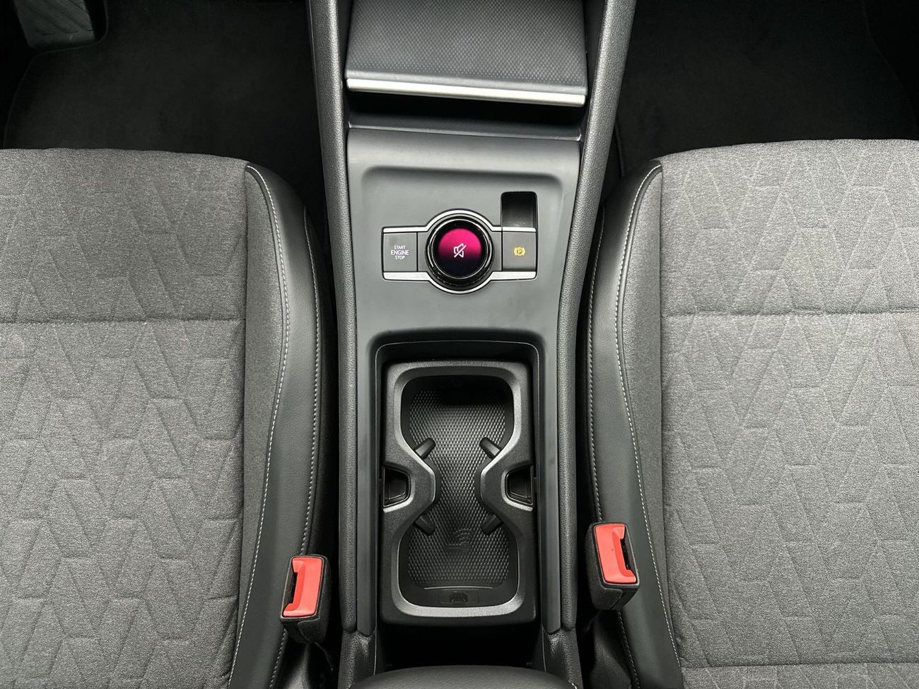 Volkswagen Tiguan LIFE Tiguan Life with Rear View Camera 1.4L | Apple CarPlay & Android Auto | Everyday Comfort | Park Assi