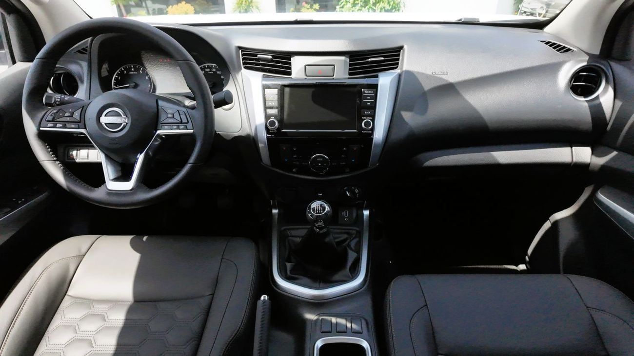 Nissan Navara 2025 Nissan Navara | 2.5L Petrol | 160 HP | Manual | 4x4 | GCC Specs
