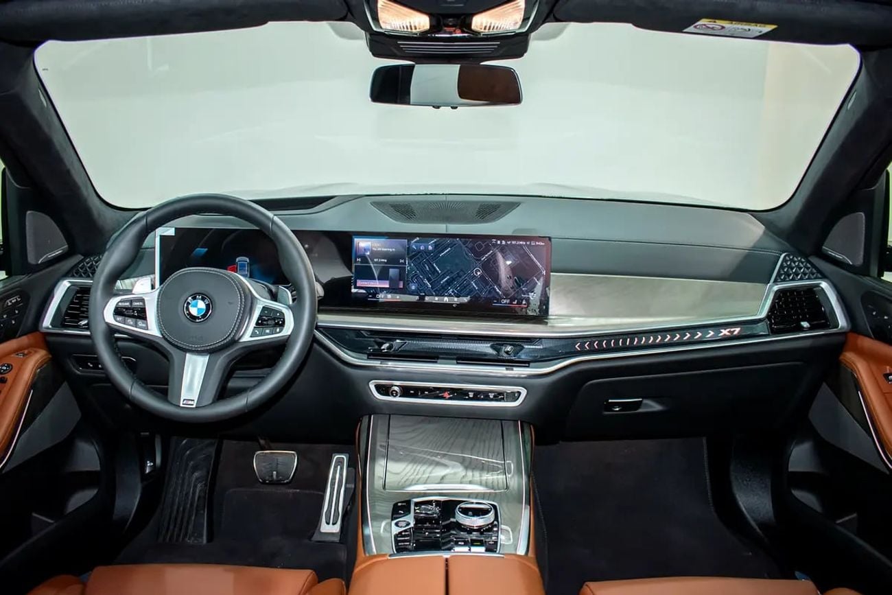BMW X7 xDrive40i Luxury M Sport Package 7 Seats+5000 Extra color