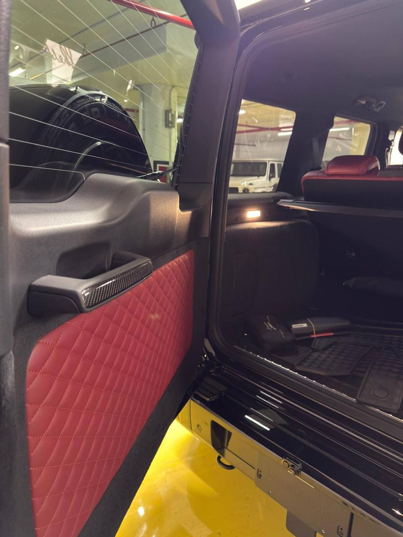 Mercedes Benz G63 AMG STANDARD 2027 Model