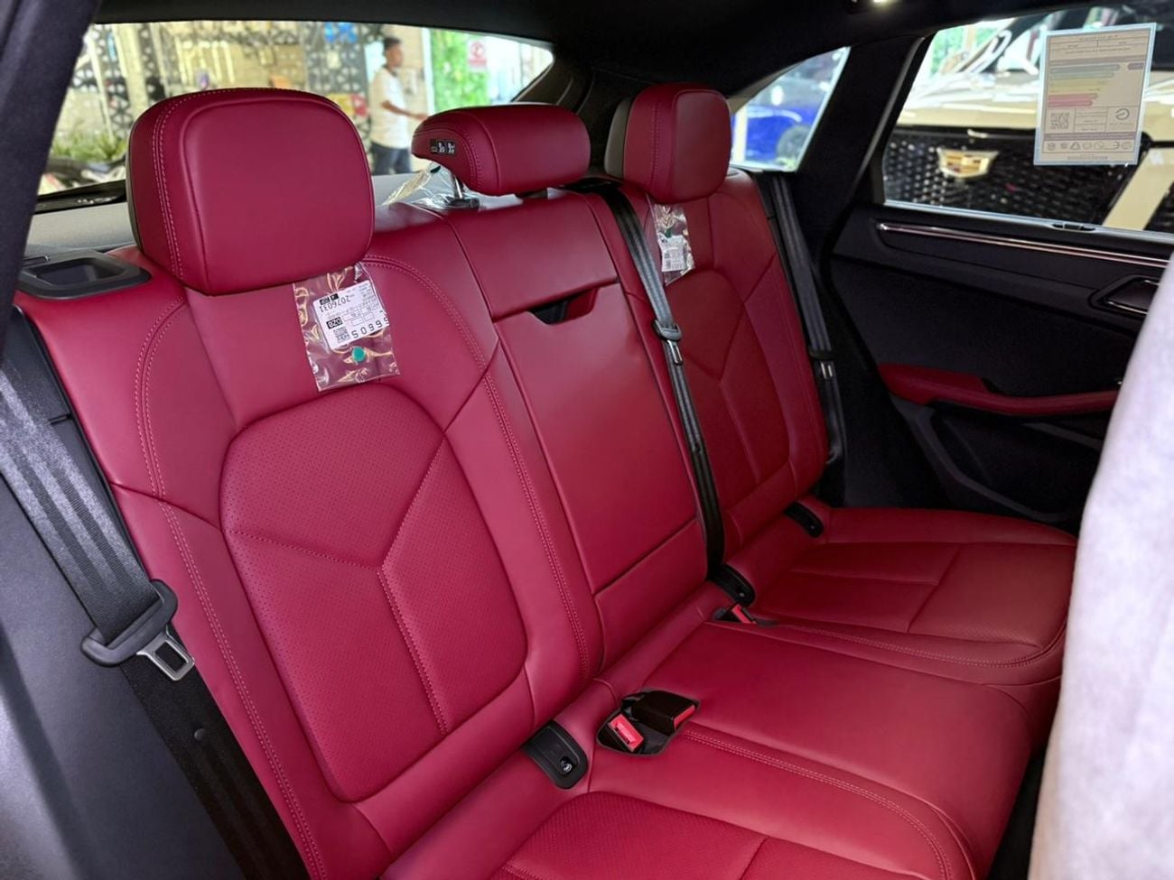 Porsche Macan STANDARD 2026 Porsche Macan| GCC | Dealer Warranty | 21-inch RS Spyder Rims