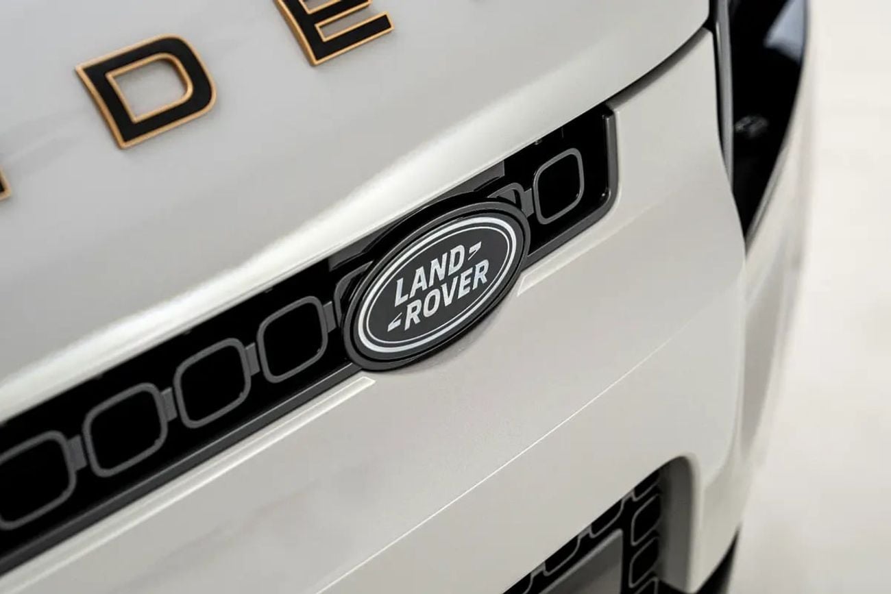 Land Rover Defender 110 Octa P635 GCC Specs