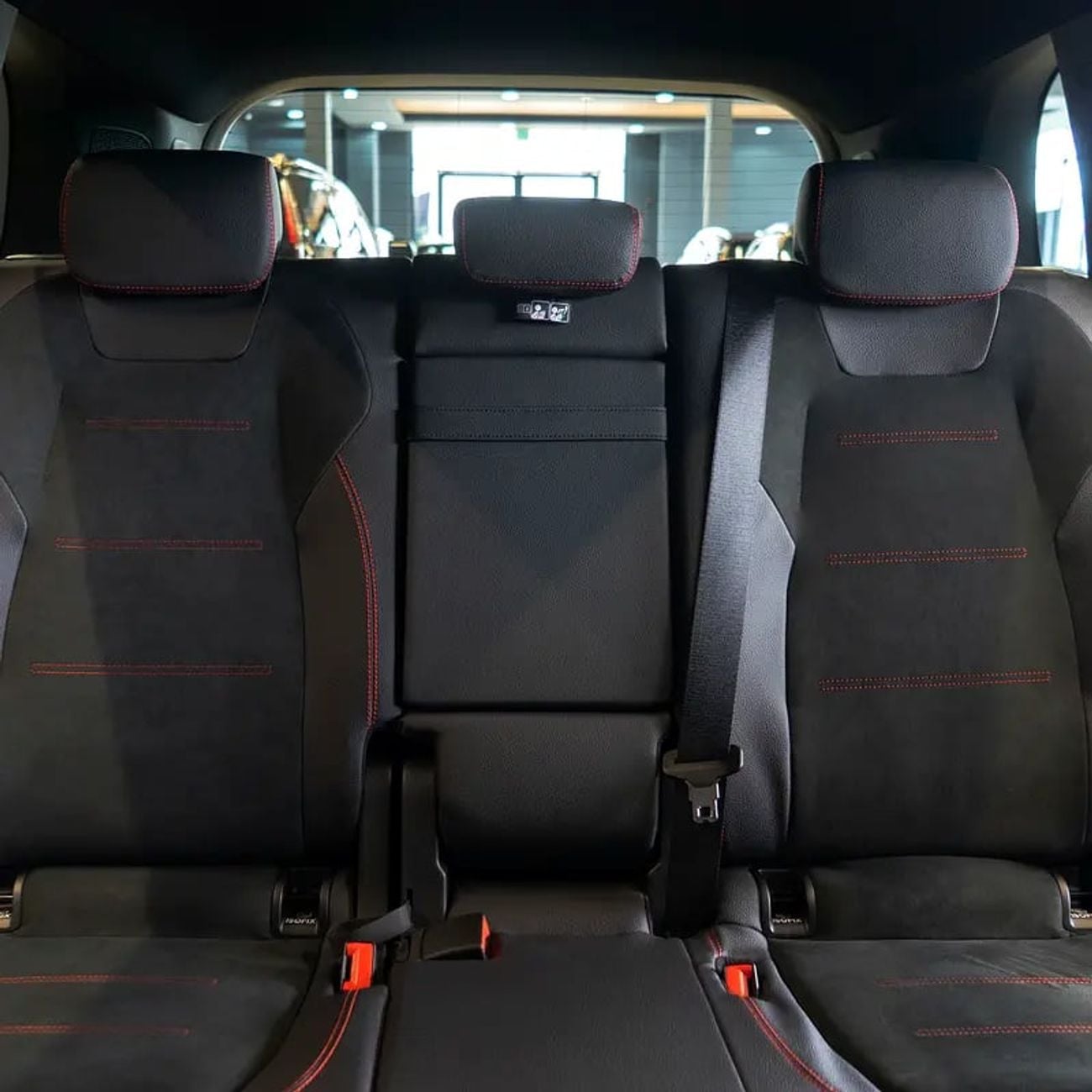 مرسيدس بنز GLB 200 STANDARD 3,449 P.M • 0% Downpayment • GLB 200 • Agency Warranty
