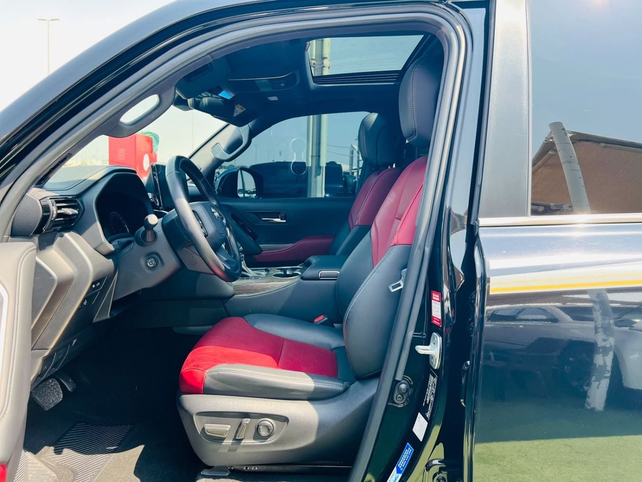 Toyota Land Cruiser VXR TWIN TURBO 2024.ENGINE 3.5L/V6