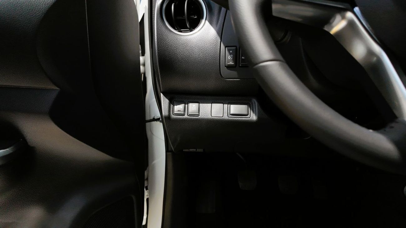 Nissan Navara 2025 Nissan Navara | 2.5L Petrol | 160 HP | Manual | 4x4 | GCC Specs