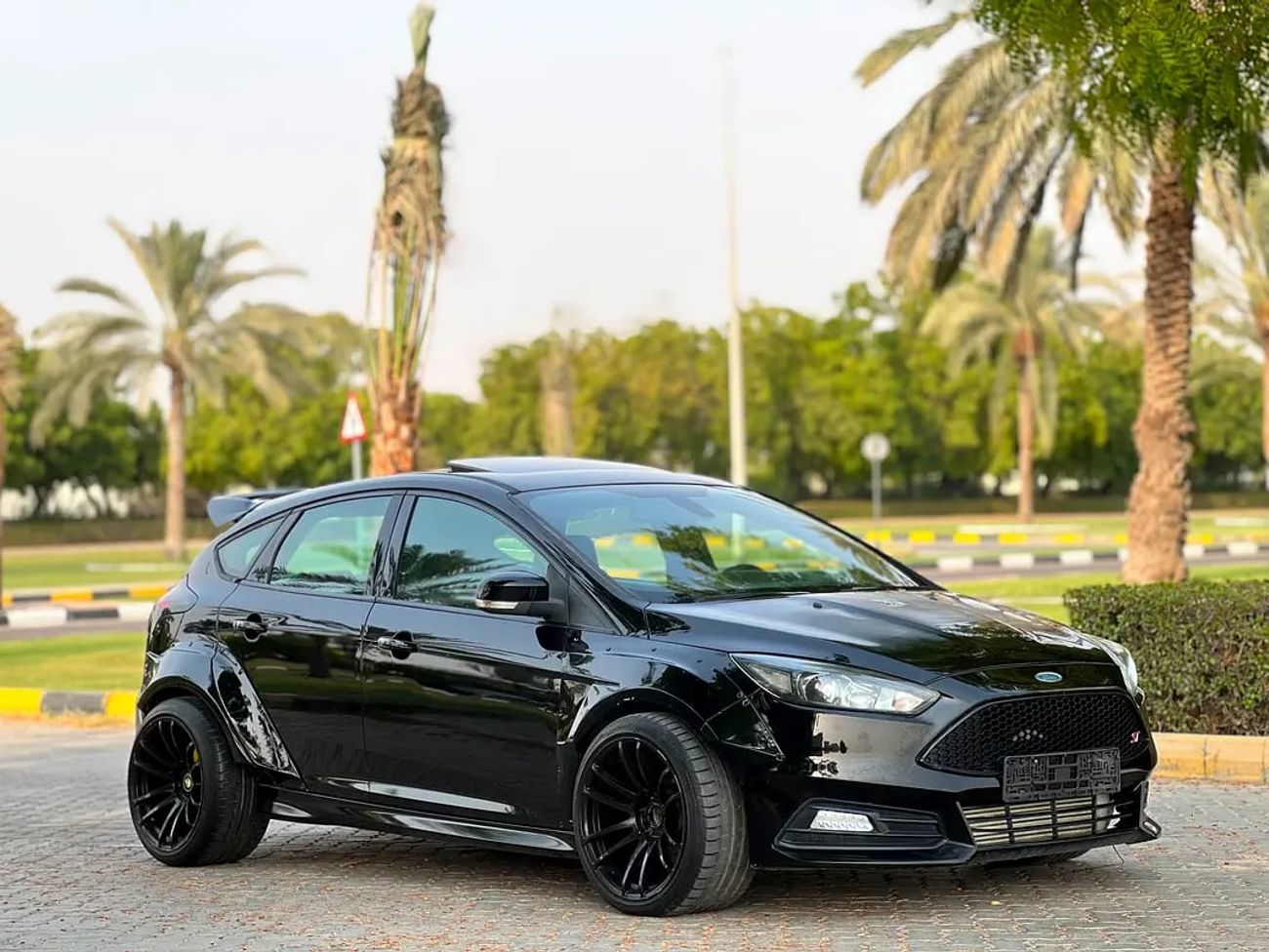 فورد فوكاس ST GCC Specs - Performance Hatchback