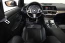 بي أم دبليو 330i إم سبورت بريميوم بي إم دبليو 330i M-Sport موديل 2021، سجل صيانة كامل، ضمان لمدة عام، حالة ممتازة، خليجية