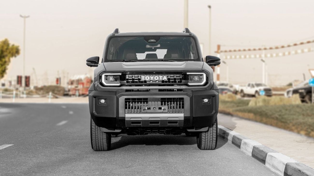 Toyota Land Cruiser Fj GXR 2027 Toyota Land Cruiser FJ 2.7L AT Petrol (Gray-Black)