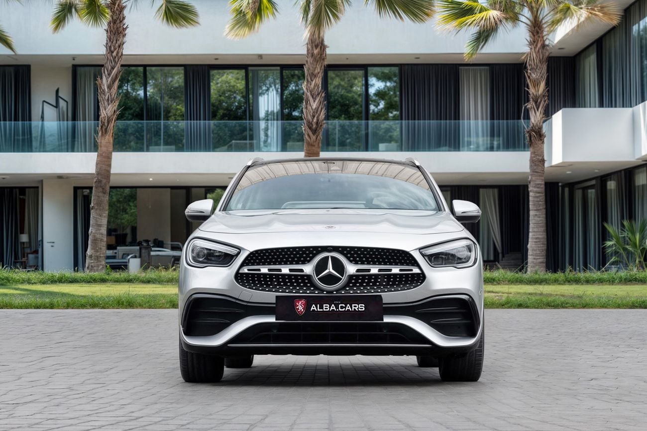 Mercedes Benz GLA 200 GLA200 | 2,350 P.M | 0% Downpayment | Perfect Condition!