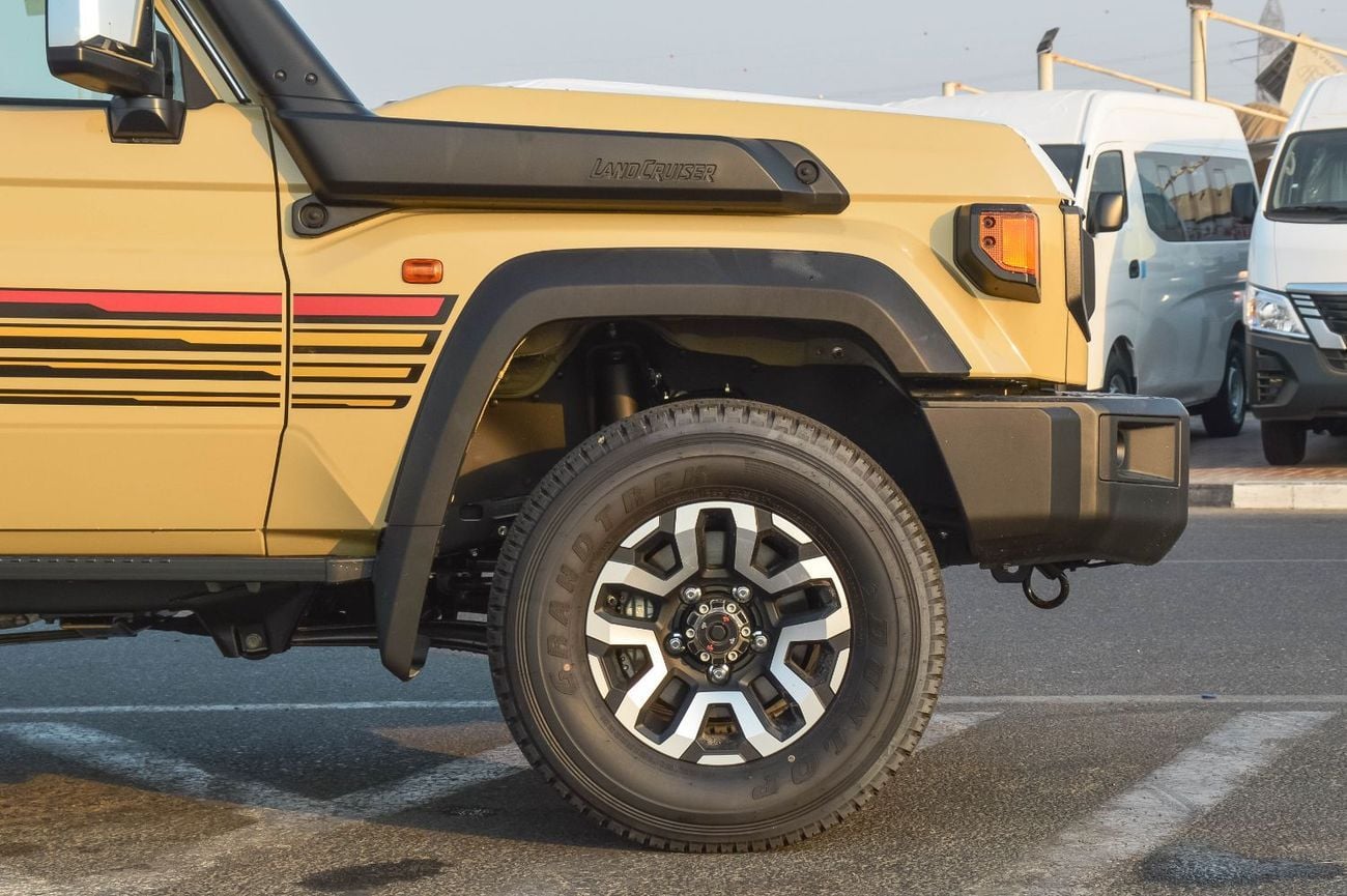 تويوتا لاند كروزر 70 LC76 LX TOYOTA LAND CRUISER 2.8L 4WD DIESEL SUV 2025