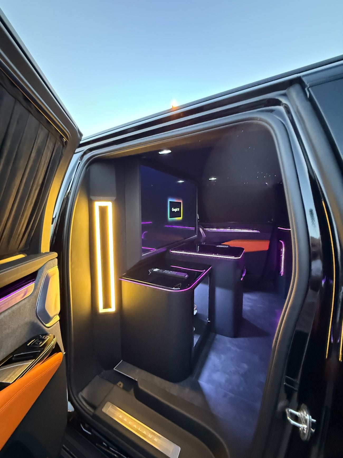 Cadillac Escalade LUXURY