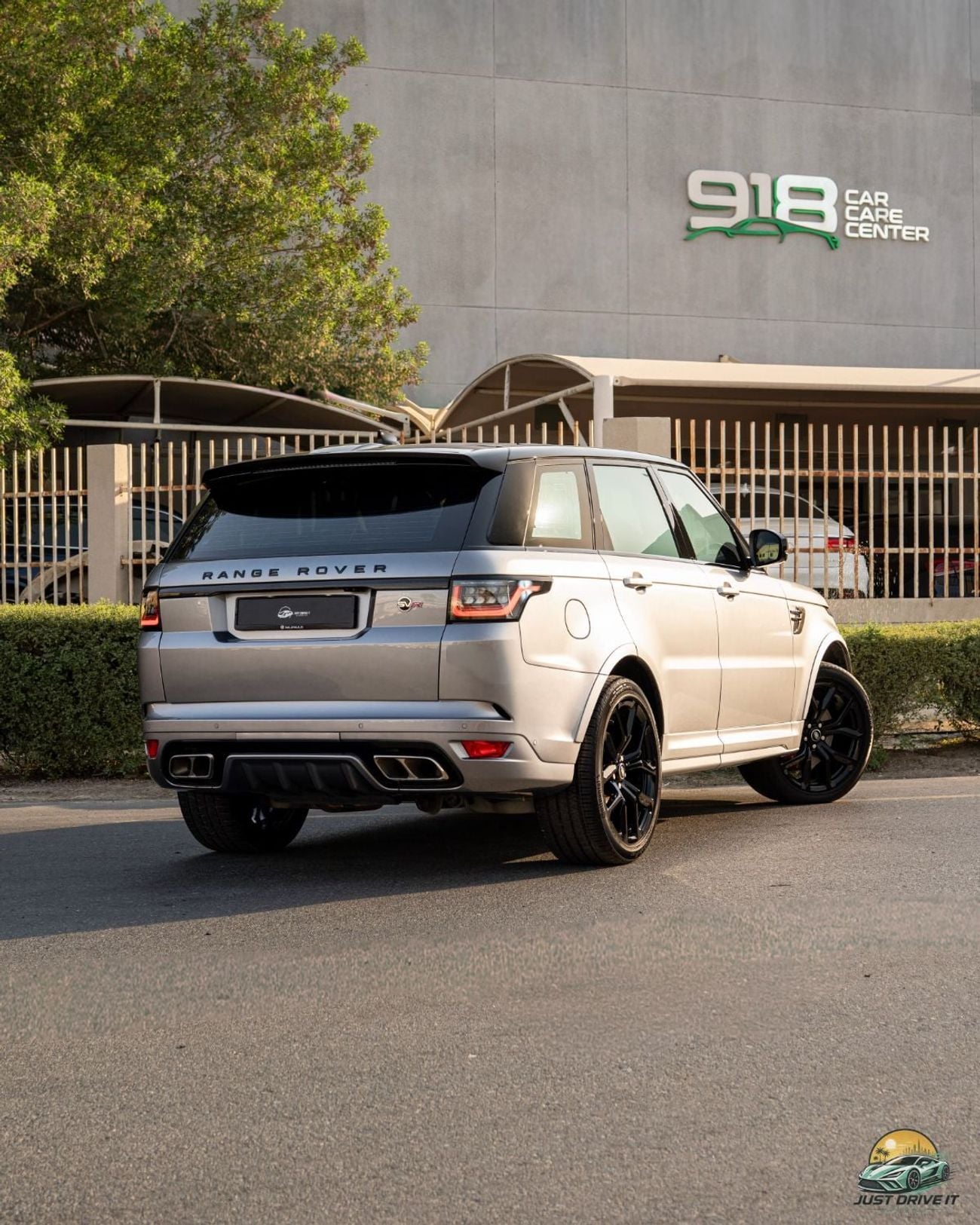 Land Rover Range Rover Sport SVR