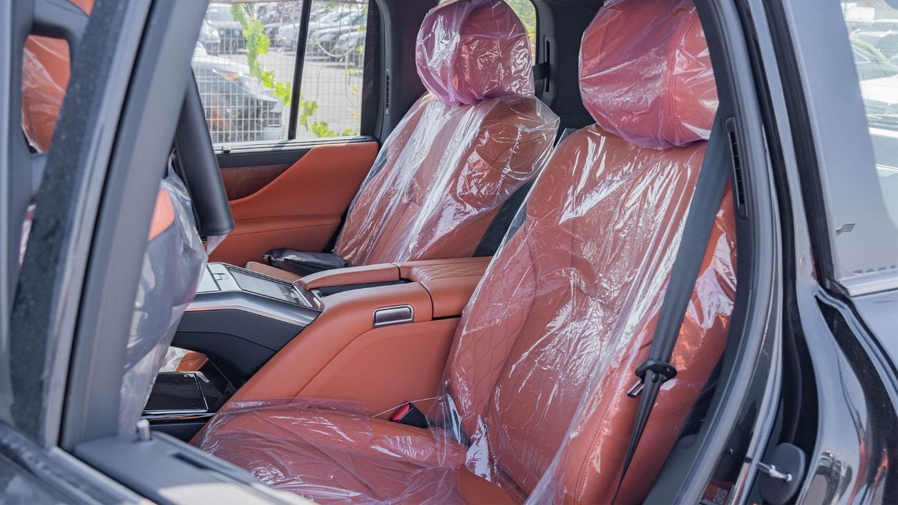 لكزس LX 600 VIP لكزس LX600 KURO موديل 2026، محرك بنزين سعة 3.5 لتر، ناقل حركة أوتوماتيكي (إصدار أسود)