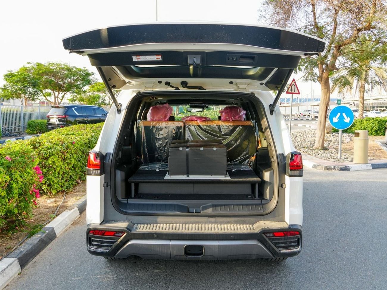 Lexus LX700h