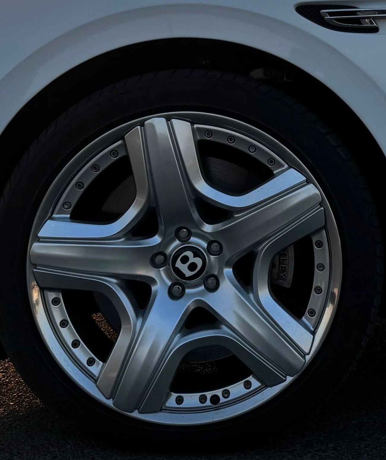بنتلي فلاينج سبور W12 Excellent condition