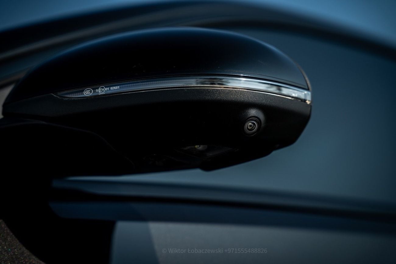Mercedes Benz C300 STANDARD
