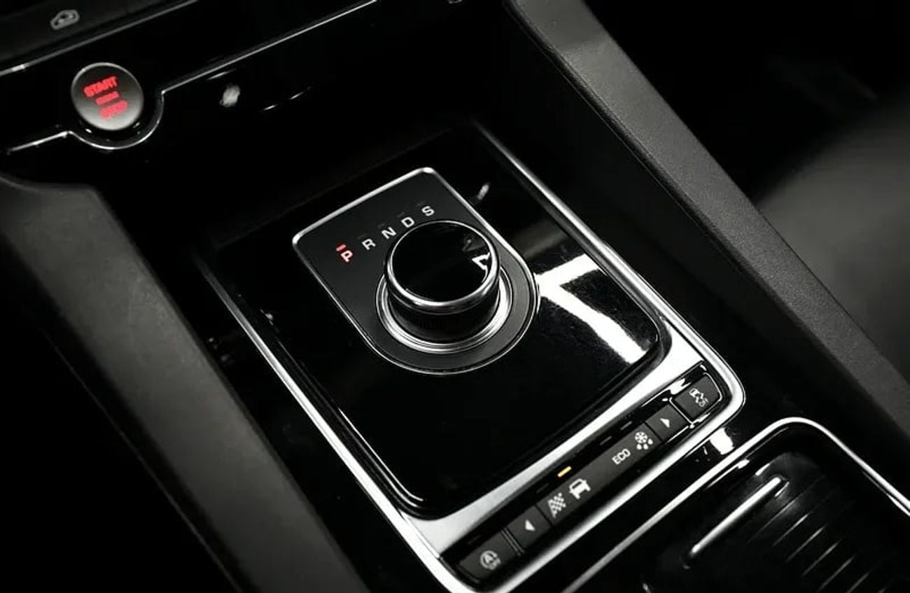 جاكوار F بيس PRESTIGE Jaguar F Sace | AED 1,100 monthly | Free Insurance + Registration | Ref#A629005