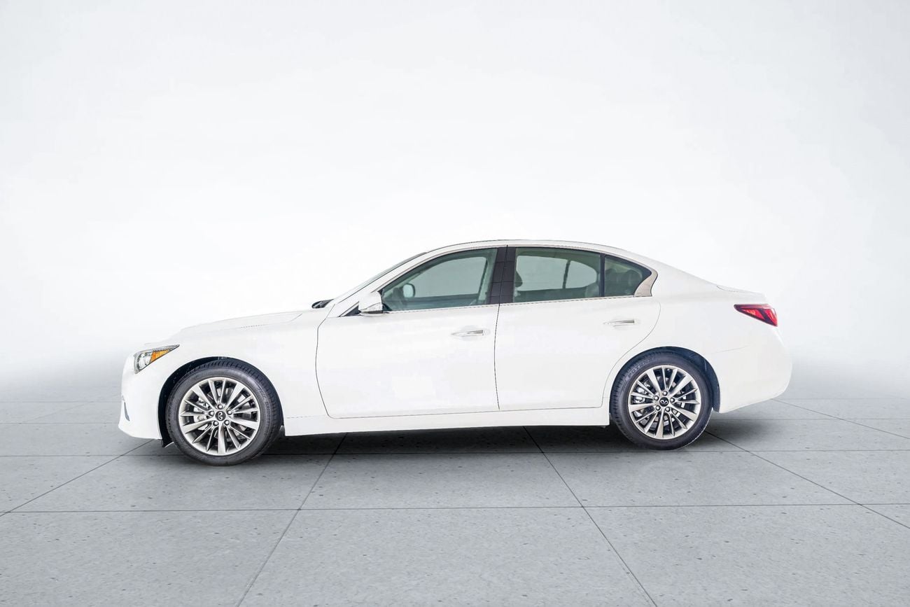 Infiniti Q50 LUXE 3.0